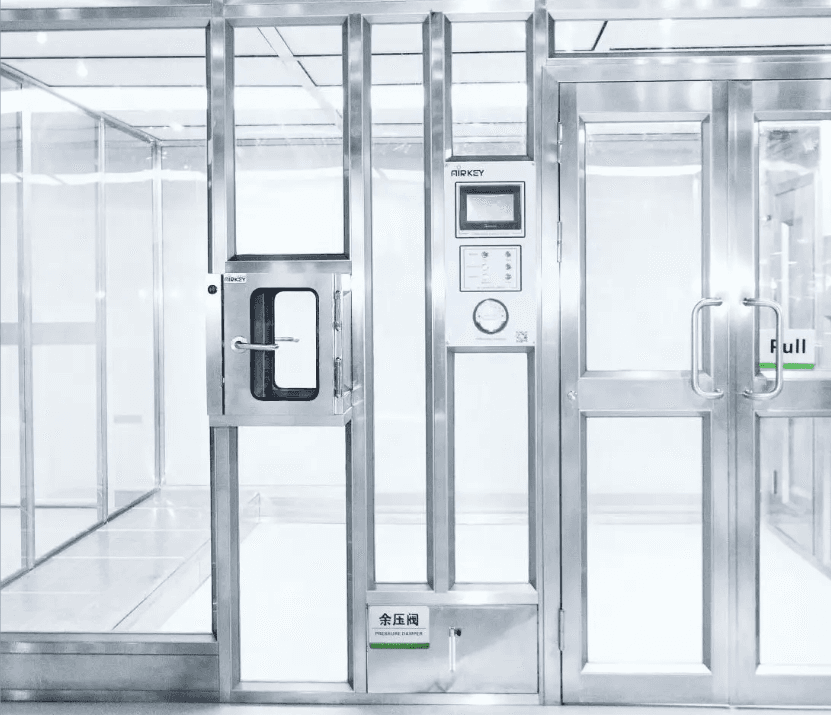 Cleanroom Air Shower with Interlocking Airtight Doors